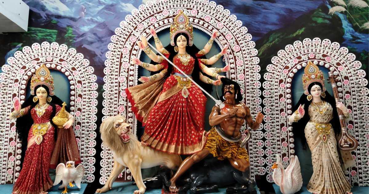শুভ মহালয়ার মধ্য দিয়ে শুরু দেবী পক্ষ,ঘোড়ায় আগমন আর নৌকায় বিদায়