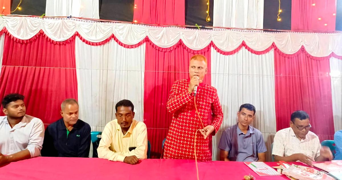 বীরগঞ্জে ৯ পূজামণ্ডপ পরিদর্শন করলেন যুবদল নেতা তানভীর চৌধুরী