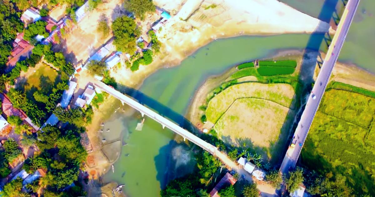 নদী ওু ফসলের মাঠে ঘেরা বগুড়ার সুন্দরতম গ্রাম বিলচাপড়ি
