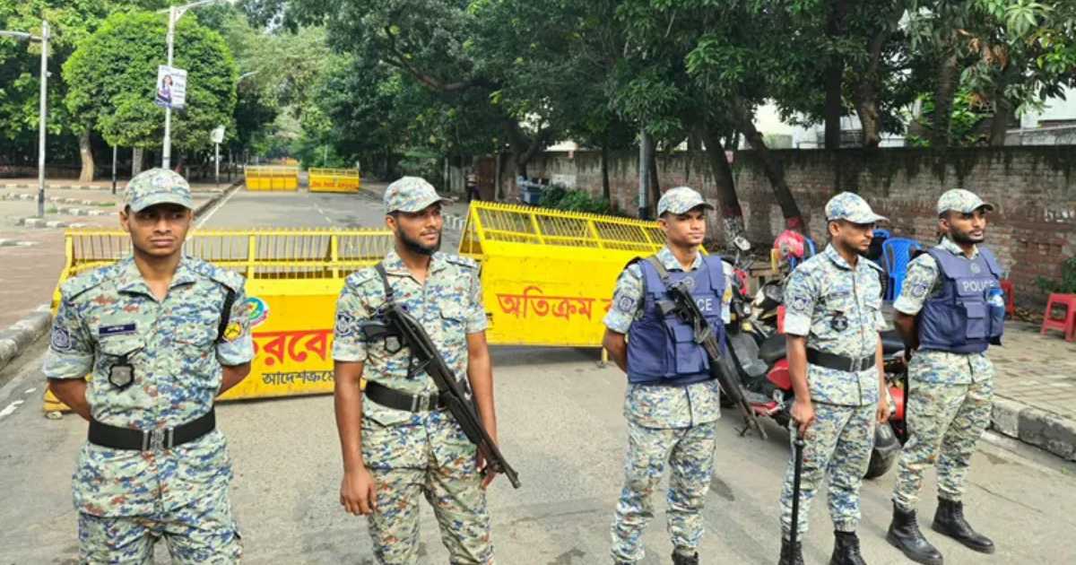 ধানমন্ডিতে অতিরিক্ত পুলিশ মোতায়েন, নিরাপত্তা জোরদার