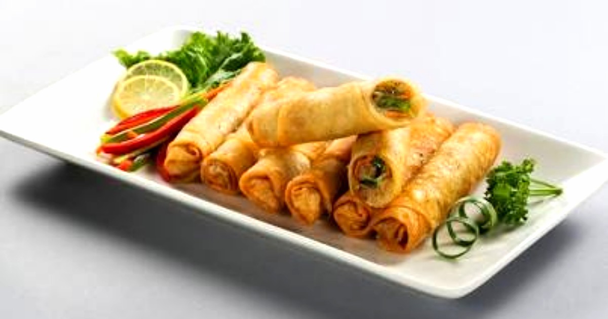 চিকেন ভেজিটেবল রোল তৈরি করবেন যেভাবে
