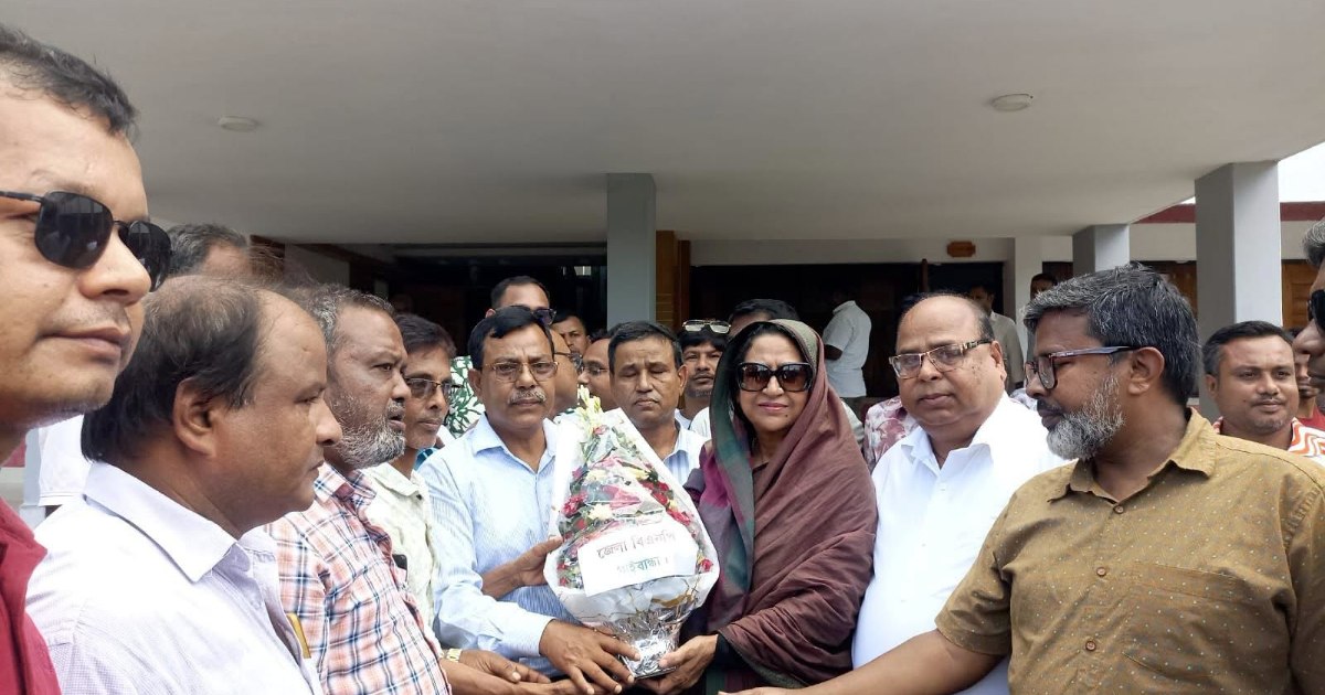 গাইবান্ধায় সংরক্ষিত নারী আসনের এমপি মমতাজ আলোকে উষ্ণ অভ্যর্থনা