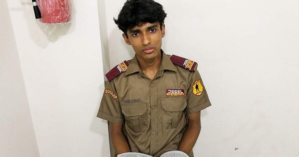 বাবা হারানো এইচএসসি পরীক্ষার্থী ইকনকে সহায়তার ঘোষণা শিক্ষামন্ত্রীর