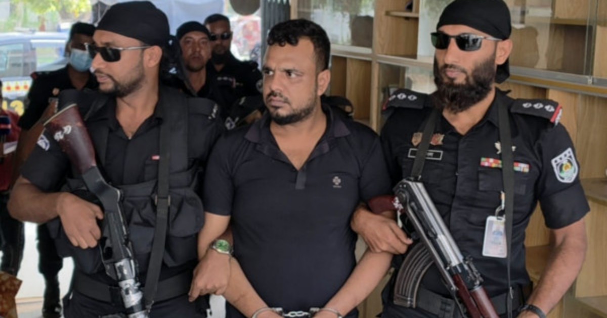রংপুরে শীর্ষ সন্ত্রাসী ‘মেরিল সুমন’ গ্রেপ্তার
