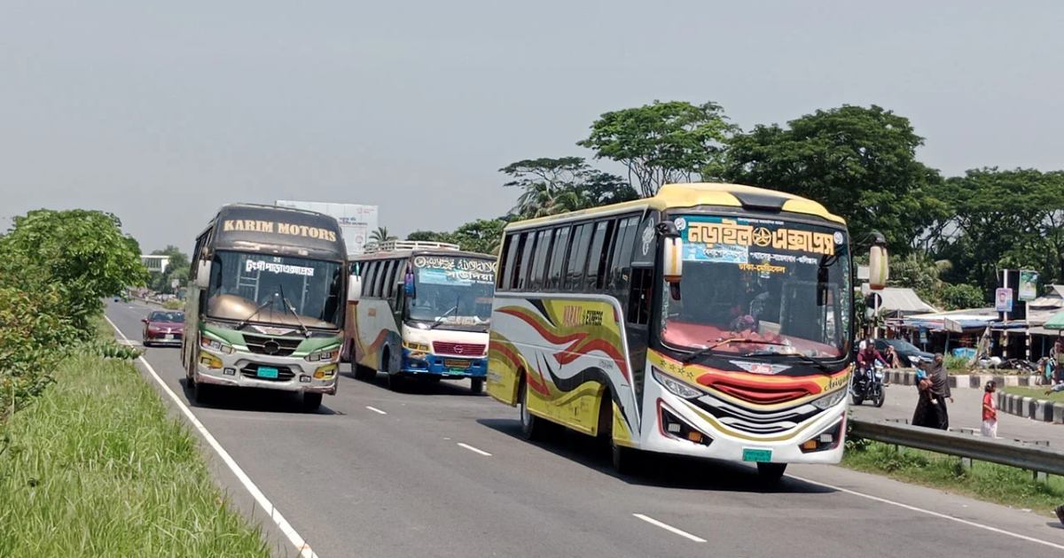 ঢাকা-ভাঙ্গা এক্সপ্রেসওয়েতে যানবাহনের চাপ: ফিরছে মানুষ