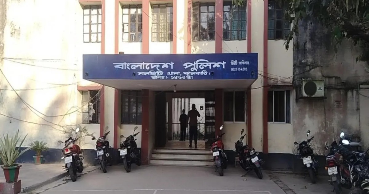 বাবার মৃত্যুসংবাদে বাড়ি ফেরার পথে সড়কে প্রাণ গেল মেয়ের