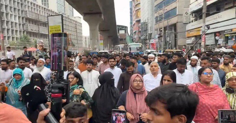 নাসীরুদ্দীন পাটওয়ারীর ওপর হামলার প্রতিবাদে এনসিপির বিক্ষোভ