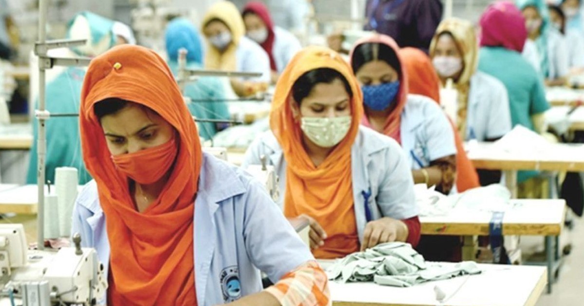 দেশের পোশাক শিল্পে টানা ১১ মাস রপ্তানি আয় হ্রাস