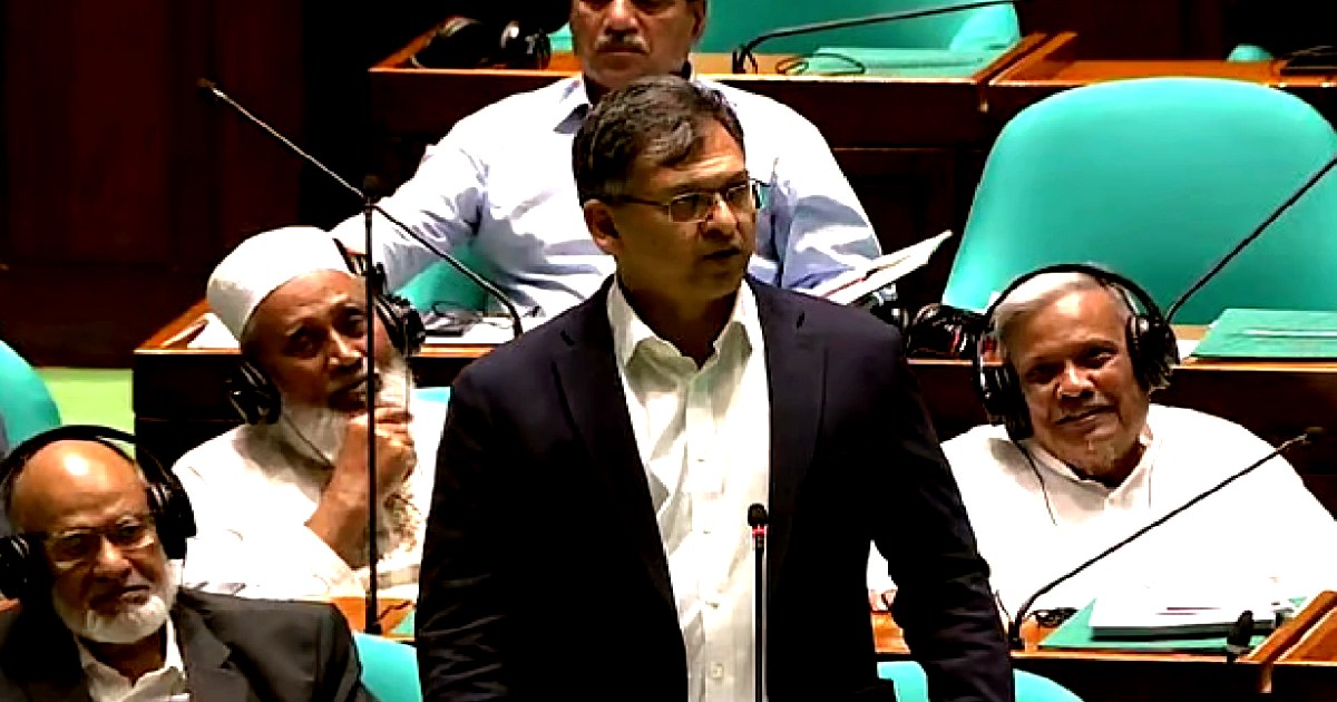ফেসবুকের বিরুদ্ধে সরাসরি ব্যবস্থা নেওয়ার সুযোগ নেই: স্বরাষ্ট্রমন্ত্রী