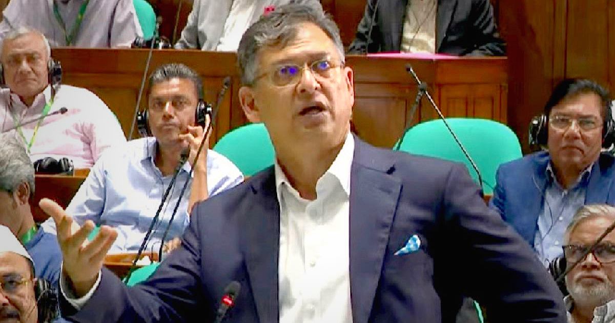 ইসলামী ব্যাংকের চাকরিচ্যুতদের চাকরি ফেরত ও তদন্তের দাবি: স্বরাষ্ট্রমন্ত্রী