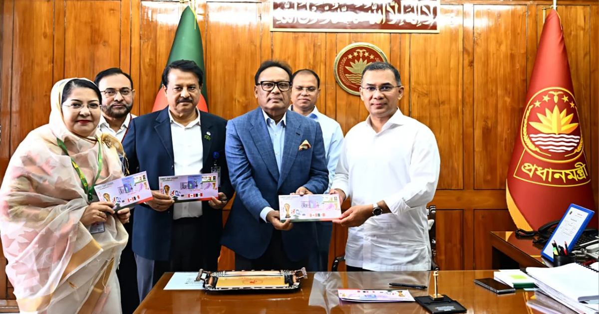 বিশ্বকাপ ফুটবল উপলক্ষে স্মারক ডাকটিকিট উন্মোচন করলেন প্রধানমন্ত্রী