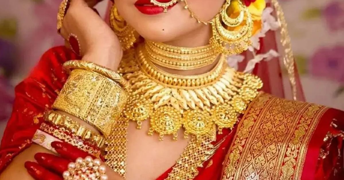 দেশের বাজারে কত দামে বিক্রি হচ্ছে স্বর্ণ