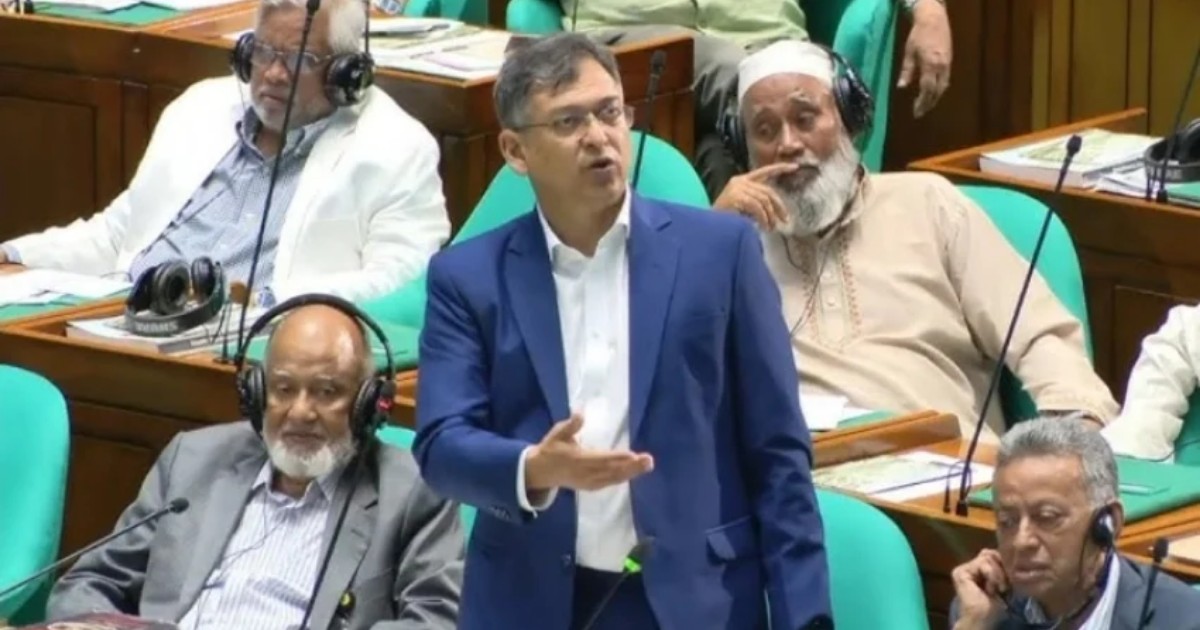 সীমান্তে কাঁটাতারের বেড়া দেবে বাংলাদেশ: সংসদে স্বরাষ্ট্রমন্ত্রী