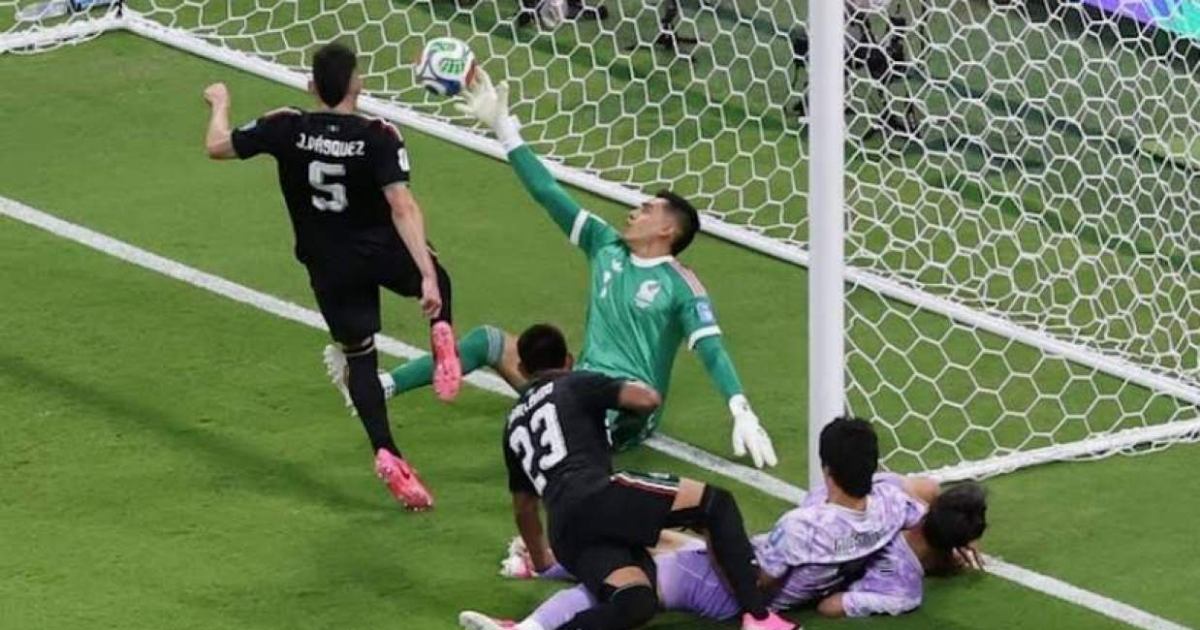 দক্ষিণ কোরিয়াকে হারিয়ে সবার আগে দ্বিতীয় রাউন্ডে মেক্সিকো