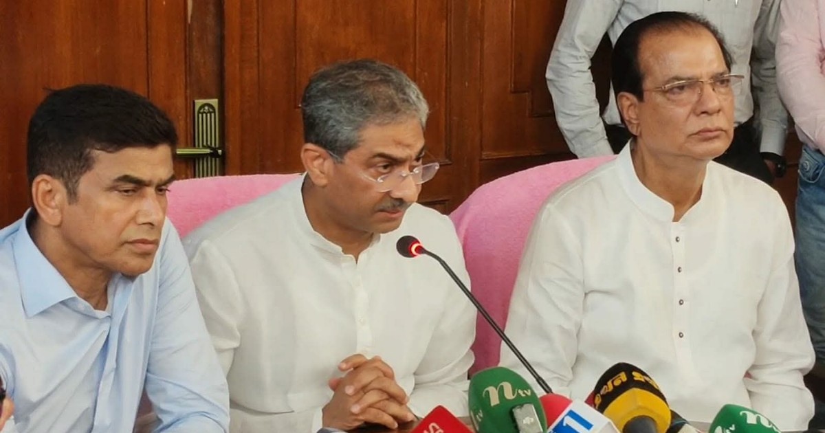 লালমনিরহাটে তিস্তা ব্যারাজ পরিদর্শন করলেন সরকারের তিন মন্ত্রী