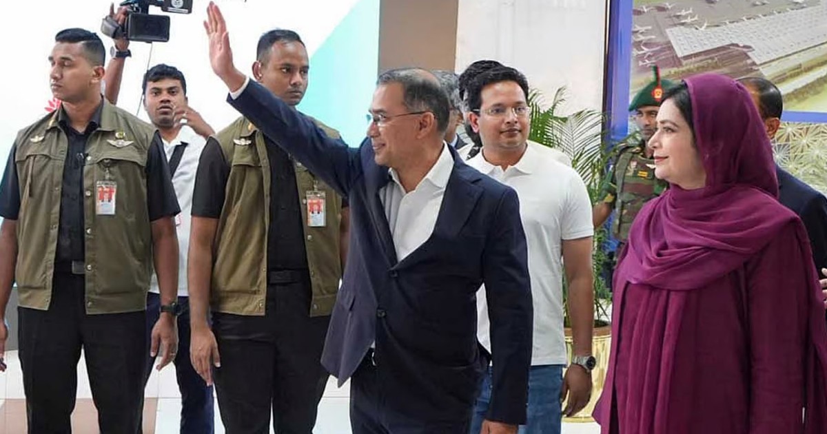 প্রথম রাষ্ট্রীয় সফরে মালয়েশিয়ার উদ্দেশ্যে রওনা হলেন প্রধানমন্ত্রী