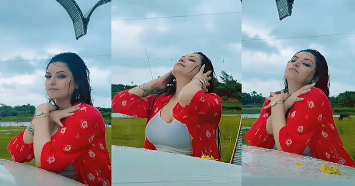 বৃষ্টির ছোঁয়ায় সিক্ত পরীমণি, ভিডিওটি ভাইরাল