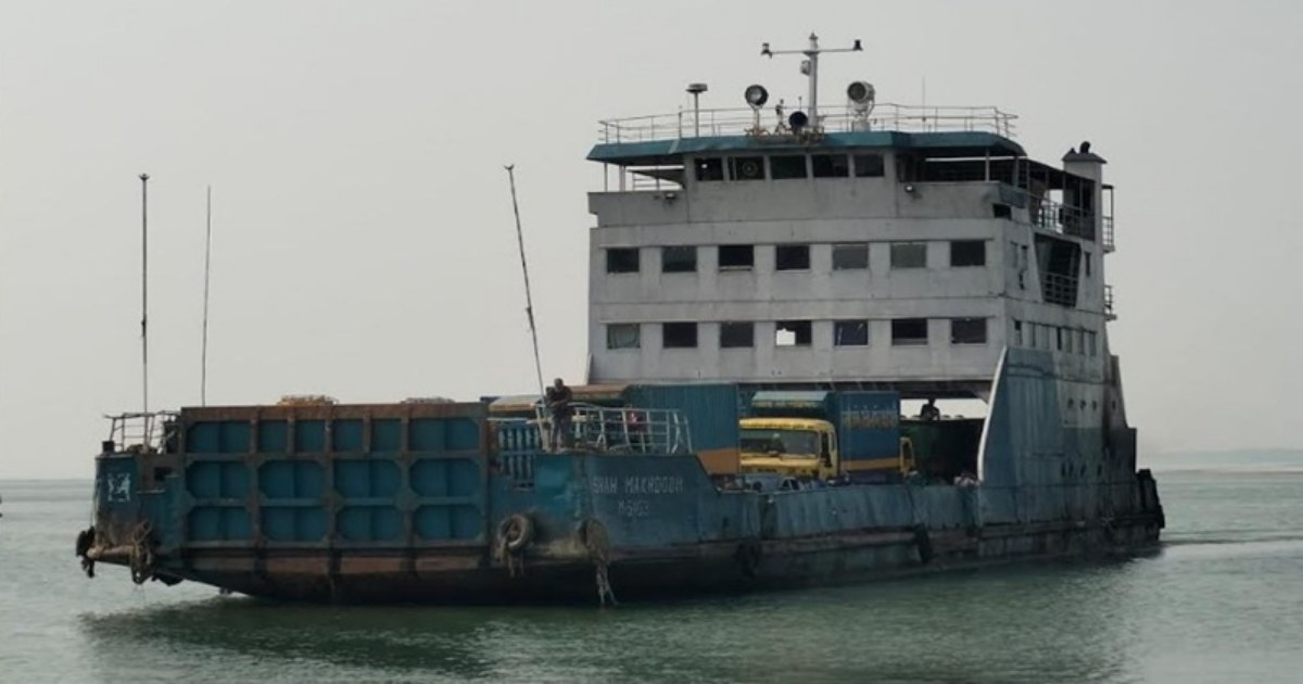 দৌলতদিয়া-পাটুরিয়া নৌরুটে ফেরি ও লঞ্চ চলাচল শুরু