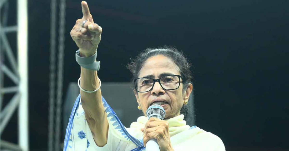 নিজ আসনে বিপুল ভোটে হারলেন মমতা