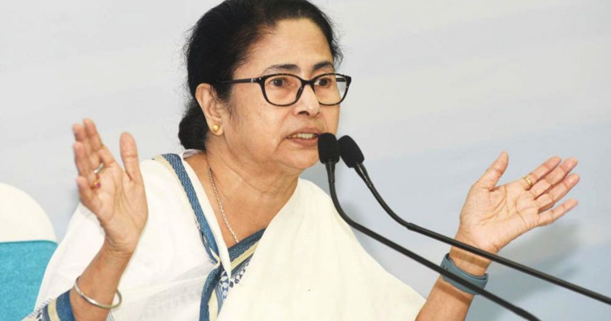 পদত্যাগ করবেন না মমতা, ‘রাস্তার লোক রাস্তায় থাকব’ হুংকার