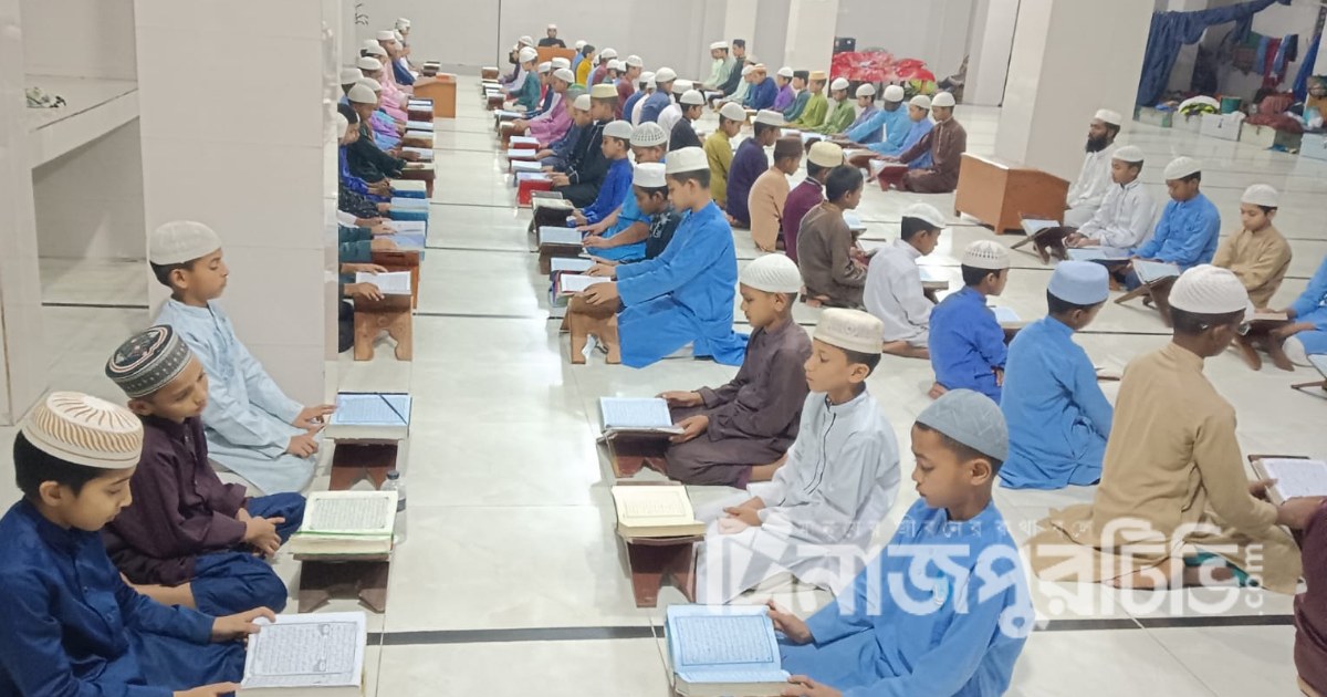 সমাজকল্যাণমন্ত্রীর মাতার মৃত্যু দিনাজপুরে এতিমদের কোরআন খতম