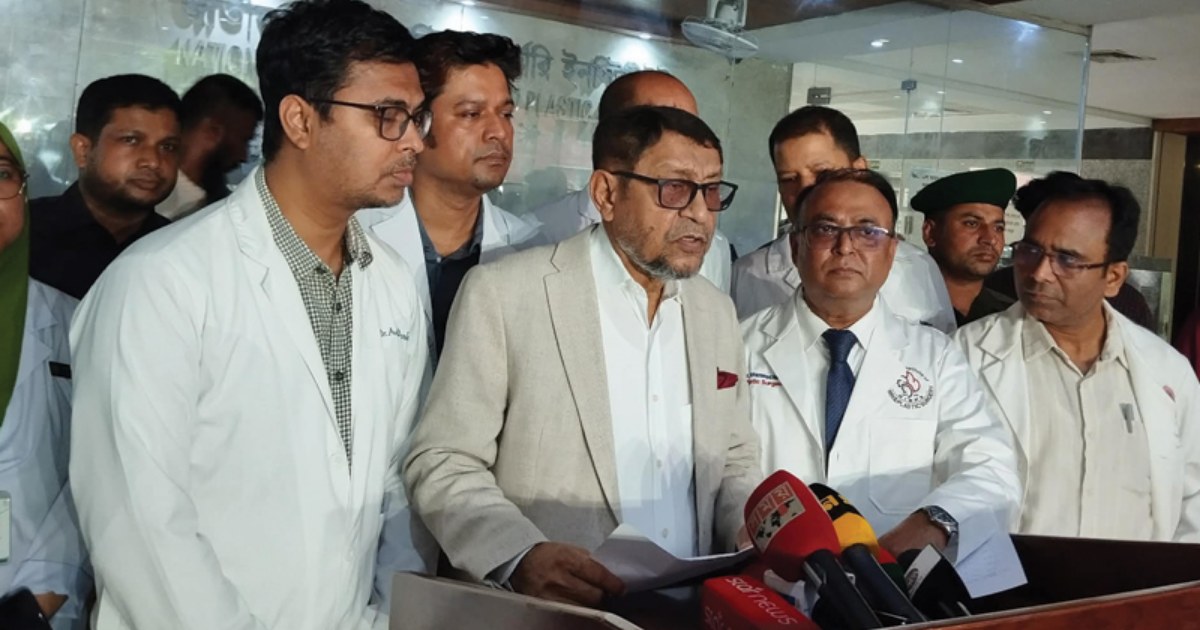দরজা-জানালা বন্ধ থাকায় ভয়াবহতা বেড়েছে: স্বাস্থ্যমন্ত্রী সাখাওয়াত