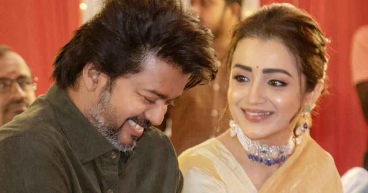 বিজয়ের শপথ অনুষ্ঠানে তৃষার আবেগ ও রহস্যময় পোস্ট