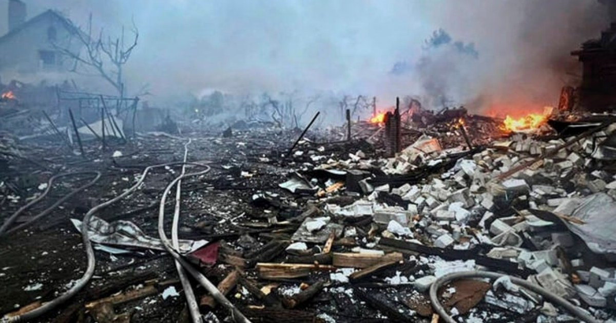 রাশিয়ায় ইউক্রেনের ব্যাপক ড্রোন হামলায় ৪ জন নিহত