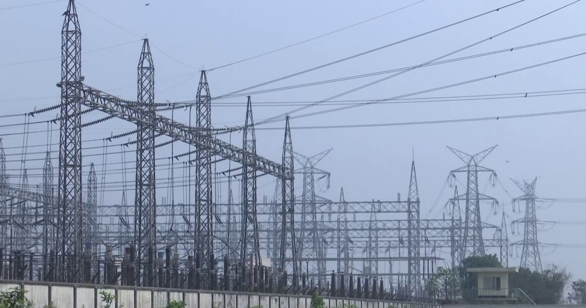 বিদ্যুতের দাম বাড়ানোর উদ্যোগ, সাধারণ মানুষের জন্য ‘মরার ওপর খাড়ার ঘা’?