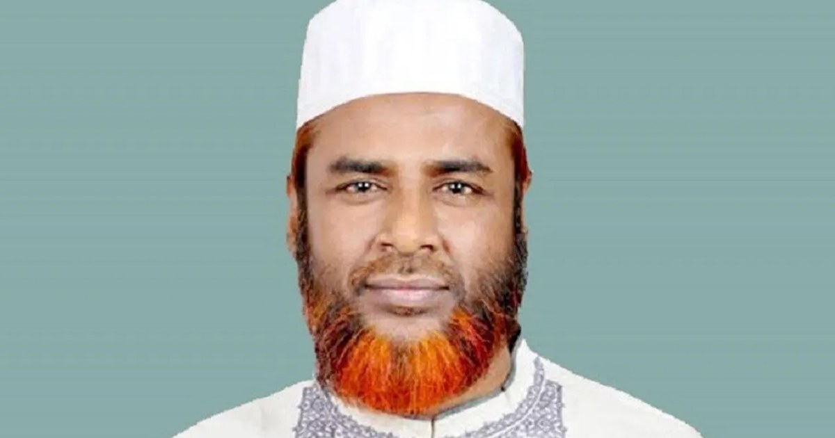 ‘নির্বাচন এলেই বিএনপি নেতাদের মাথায় টুপি, হাতে তসবিহ দেখা যায়’