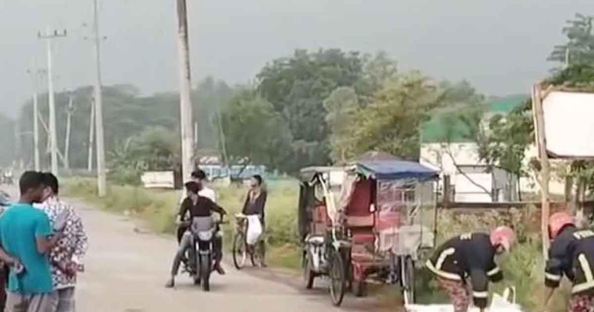 বগুড়ায় সড়ক দুর্ঘটনায় বাবা-মেয়ে নিহত
