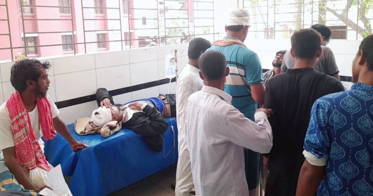 কোরবানির মাংস ভাগাভাগি নিয়ে দুই গ্রুপের সংঘর্ষে আহত ৩০