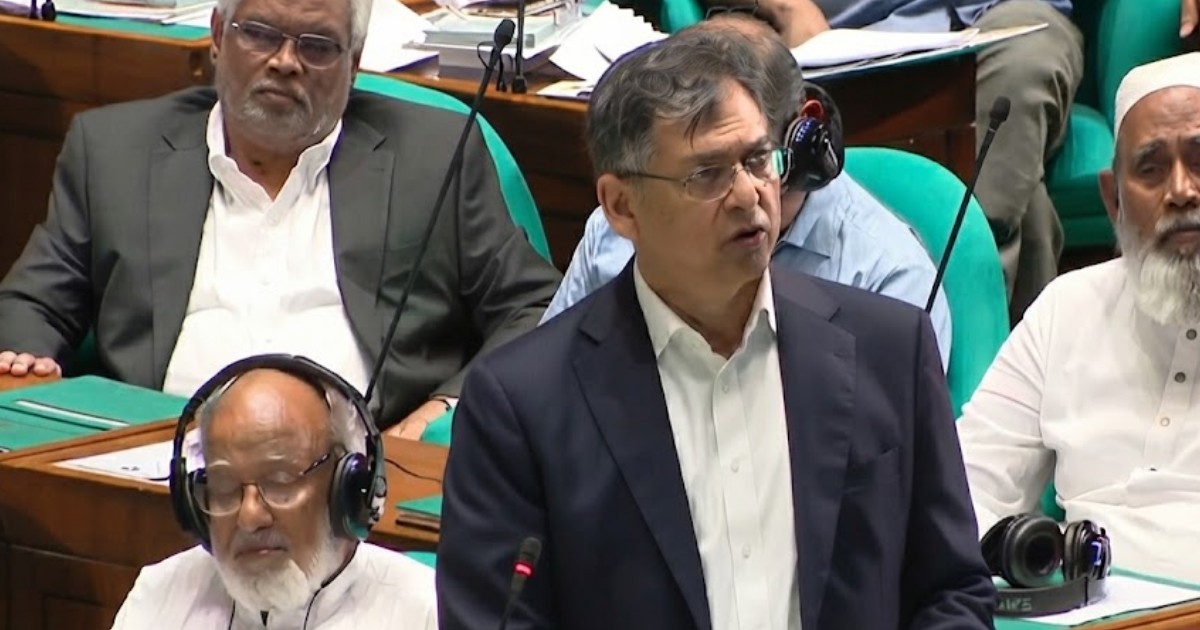 সংবিধান সংশোধনের বিশেষ কমিটি: নতুন দায়িত্বে স্বরাষ্ট্রমন্ত্রী