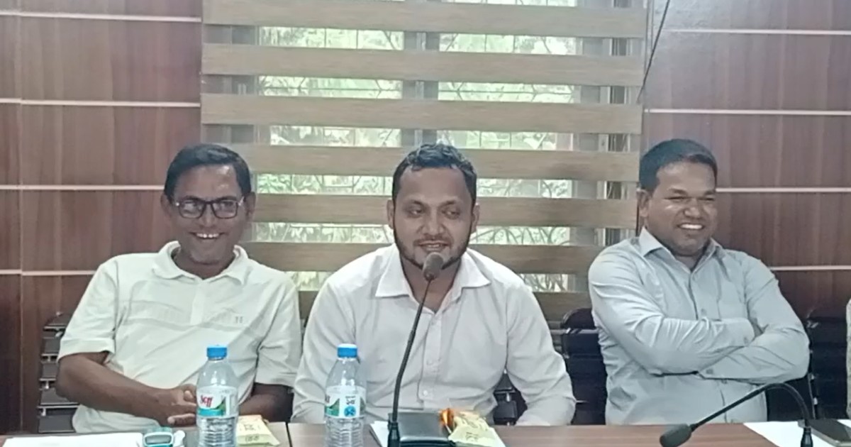 নবাবগঞ্জে প্রতিবন্ধী সনদে চিকিৎসকের জাল স্বাক্ষর নিয়ে তুলকালাম