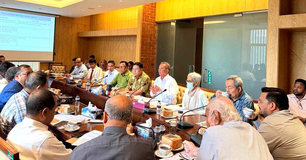পাহাড়ের শিক্ষায় ই-লার্নিং জোরদারের নির্দেশ প্রতিমন্ত্রীর