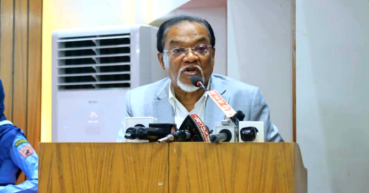 চাকরিপ্রার্থী নয়, উদ্ভাবক হতে হবে: জনপ্রশাসন উপদেষ্টা