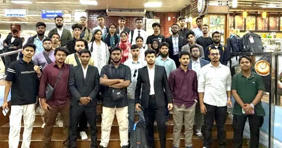 আল্লামা ইকবাল স্কলারশিপ নিয়ে পাকিস্তান গেলেন ৪২ শিক্ষার্থী