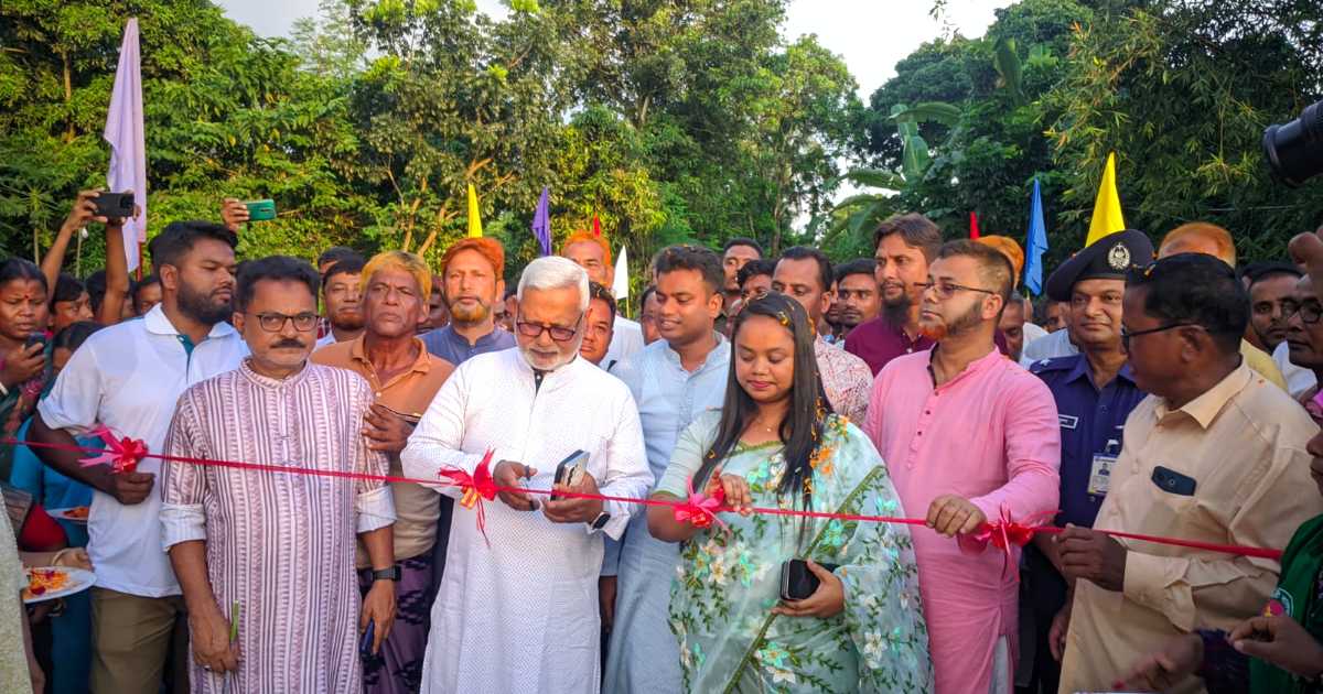 বীরগঞ্জে নতুন সংযোগের দ্বার উন্মোচন, উদ্বোধন হলো মৈত্রী সেতু