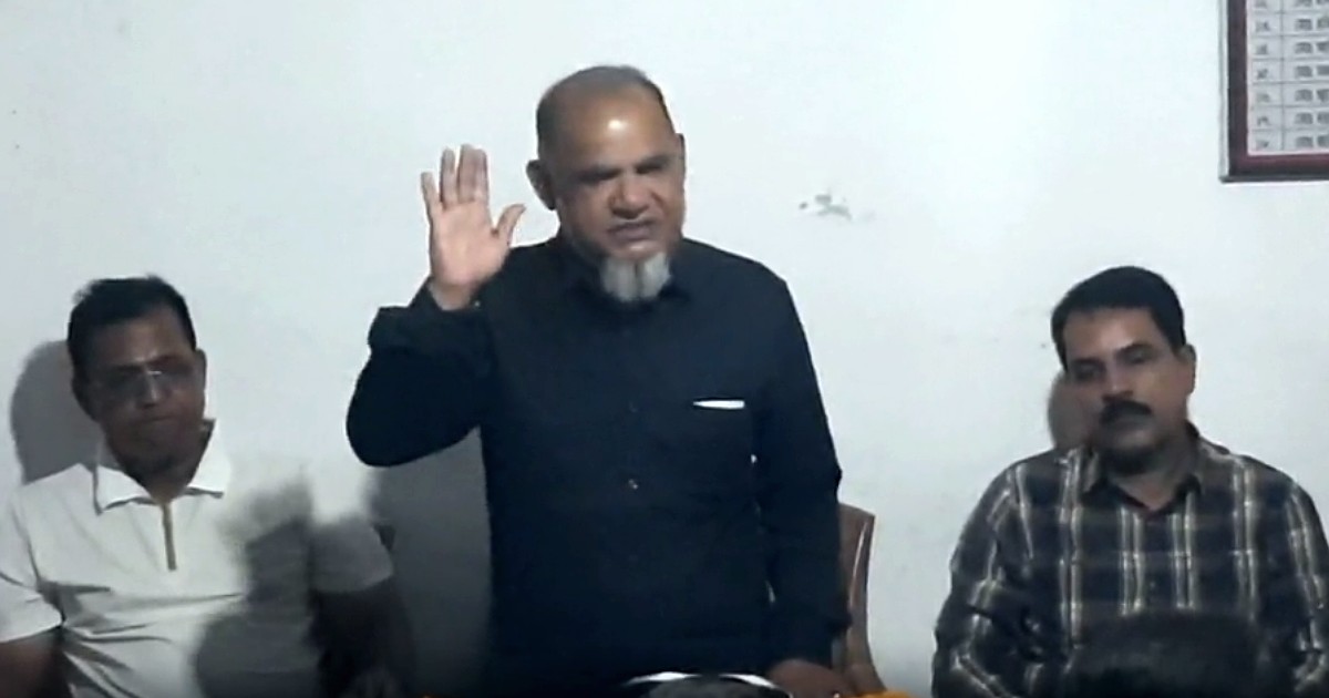 দিনাজপুর জেলা মটর পরিবহন শ্রমিক ইউনিয়নের নেতাদের সংবর্ধনা দিল হিলি কমিটি