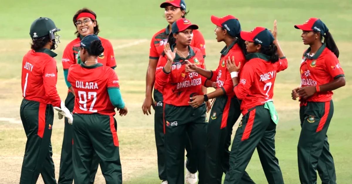 নারী ক্রিকেটে চরম ব্যর্থতার পর দায় নিয়ে কাদা ছোড়াছুড়ি