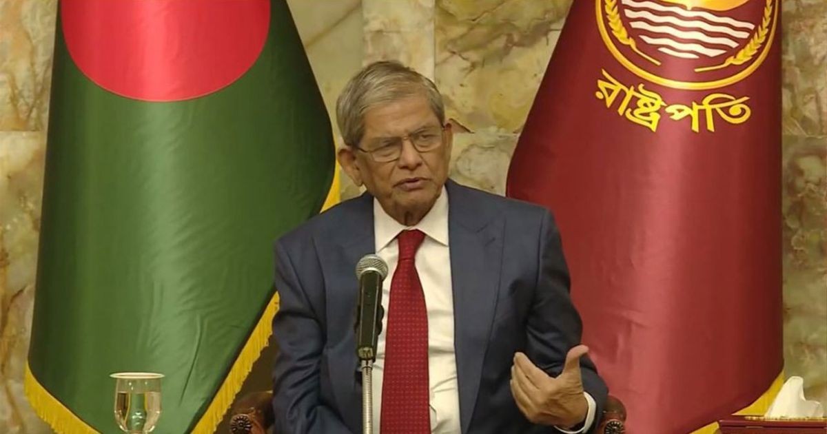 মুক্তিযোদ্ধাদের যথাযথ সম্মান ও মর্যাদা নিশ্চিত করতে হবে: রাষ্ট্রপতি