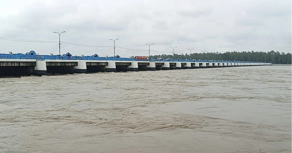 তিস্তার পানি বিপৎসীমার ওপরে, বন্যার আশঙ্কা