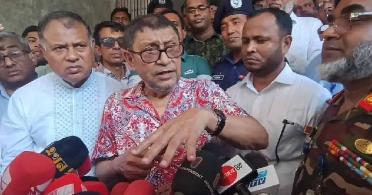 স্বাস্থ্য খাতে রোবটিক সার্জারি চালু ও চিকিৎসক নিয়োগের ঘোষণা মন্ত্রীর