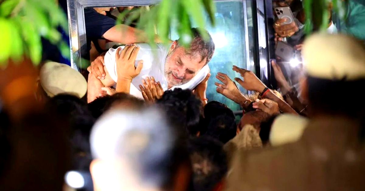 রাহুল ও প্রিয়াঙ্কা গান্ধীকে আবারও আটক করল পুলিশ, দিল্লিতে তীব্র বিক্ষোভ