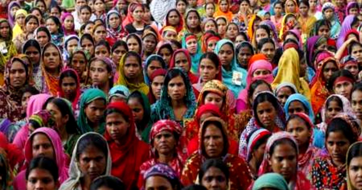দারিদ্র্যের তীব্র ঝুঁকিতে ছয় কোটি নিম্ন মধ্যবিত্ত