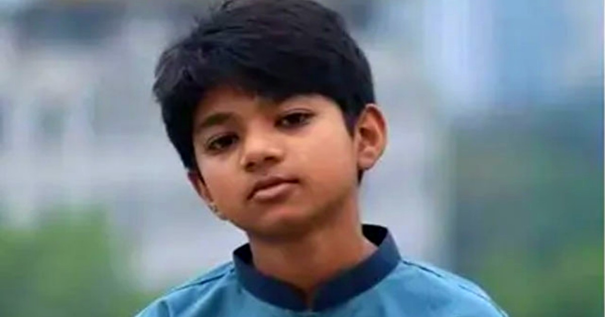 আইফোনের জন্য মেরে ফেললি‍‍` শিক্ষকপুত্রের মৃত্যুতে শোক