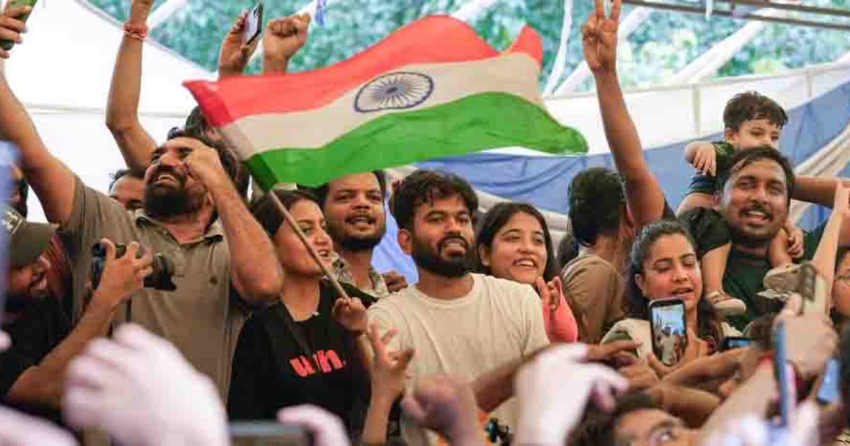 জাতীয় ওয়ার্কিং কমিটি গঠন করল ককরোচ জনতা পার্টি