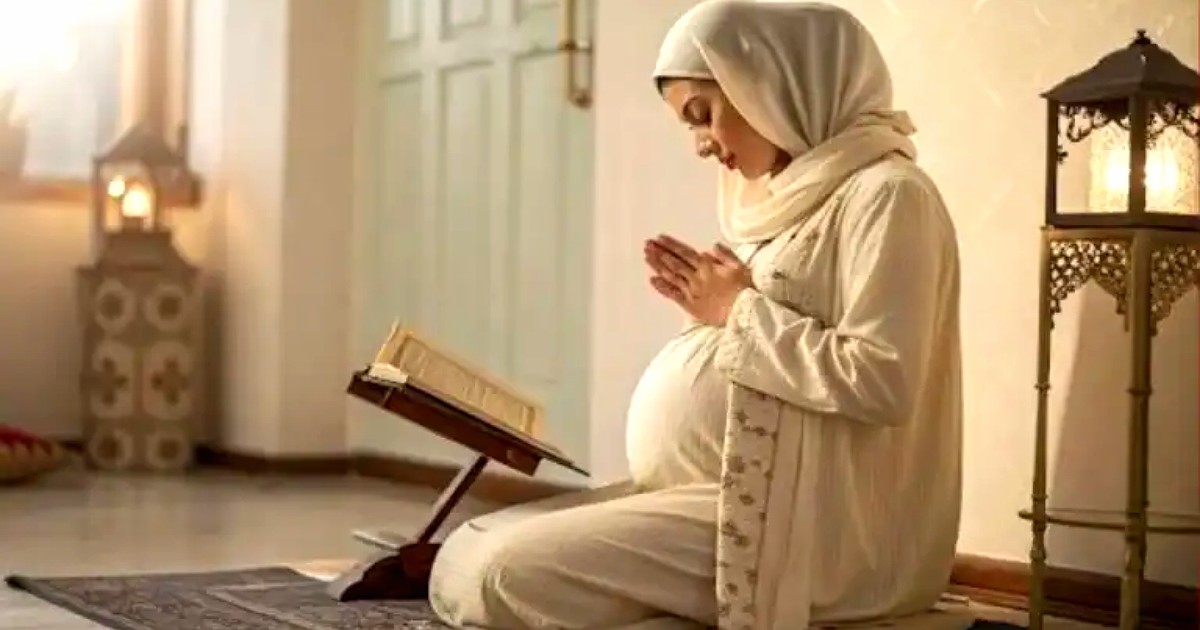 গর্ভবতী নারীর বসে নামাজ আদায় সংক্রান্ত বিধান