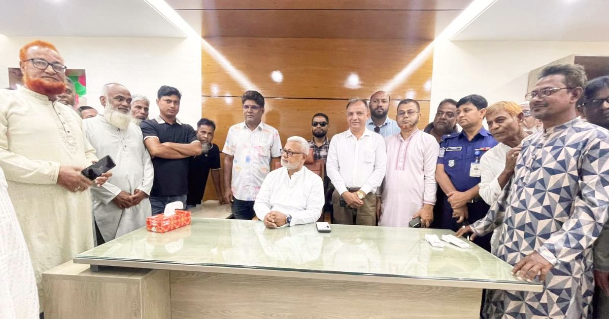 কাহারোল উপজেলা পরিষদে নতুন পরিদর্শন কক্ষ উদ্বোধন করলেন এমপি মনজুরুল