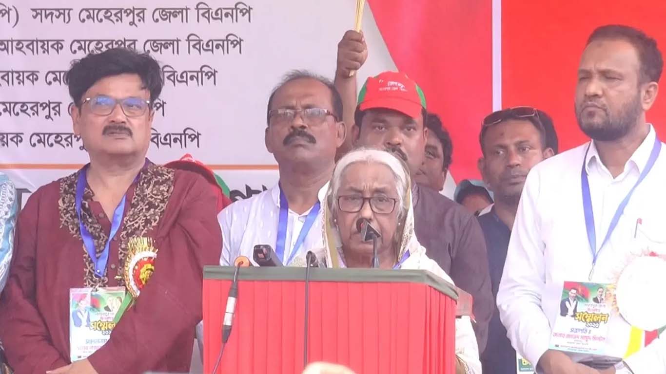 সাপের মতো সুযোগ সন্ধানী শেখ হাসিনা ও তার দলবল : অধ্যাপক নার্গিস